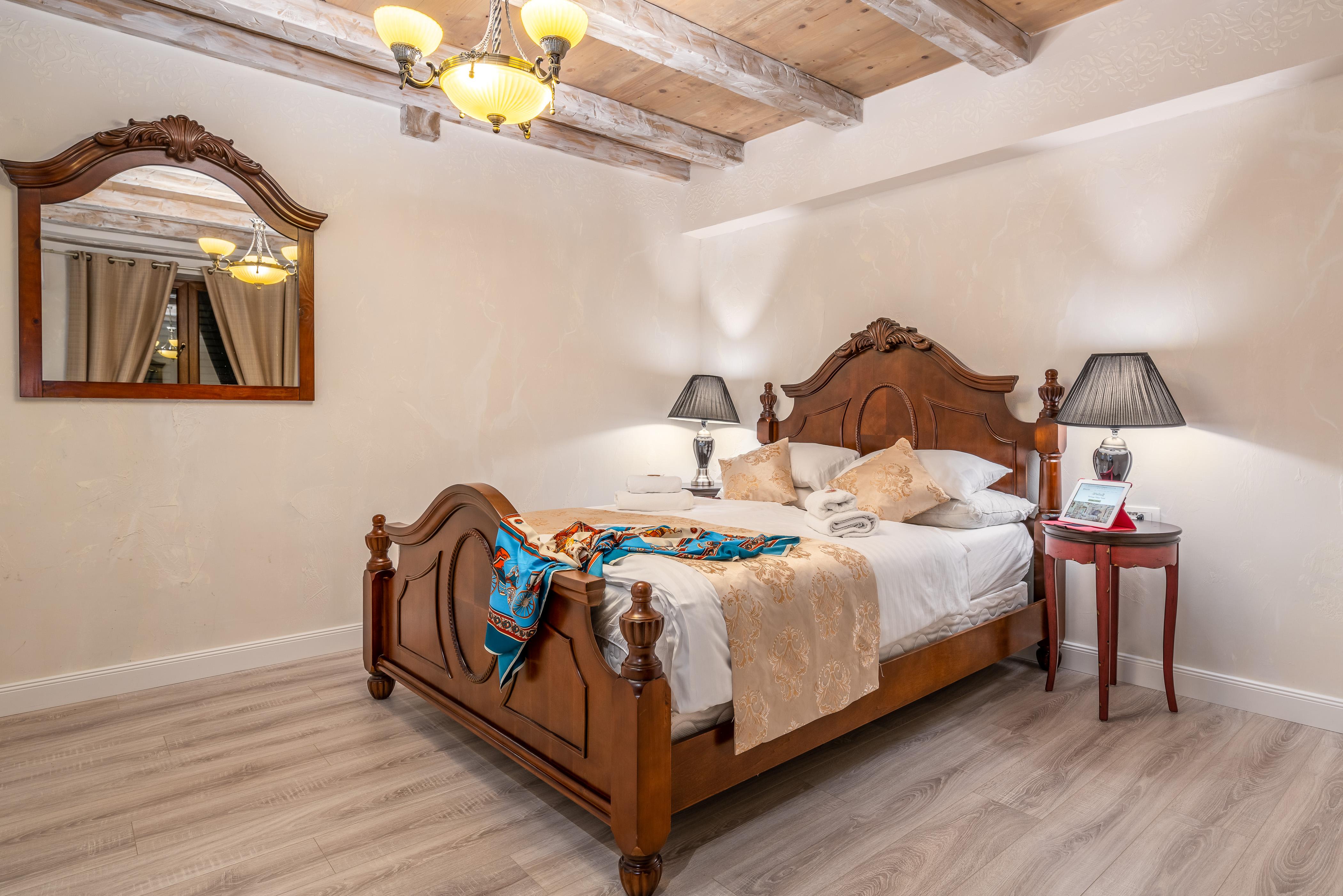 Heritage Palace Varos - Mag Quaint & Elegant Boutique Hotels Split Eksteriør billede