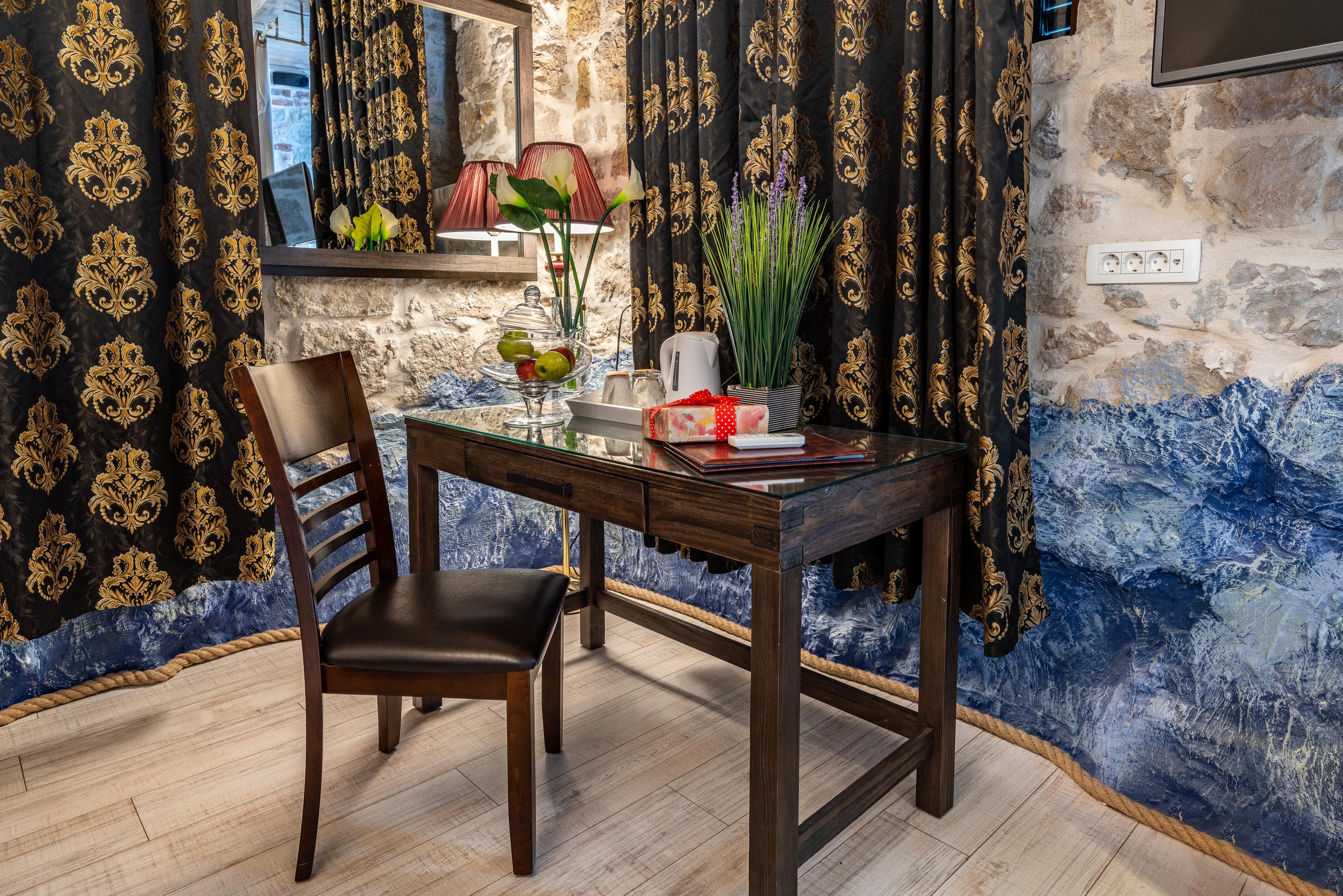 Heritage Palace Varos - Mag Quaint & Elegant Boutique Hotels Split Eksteriør billede