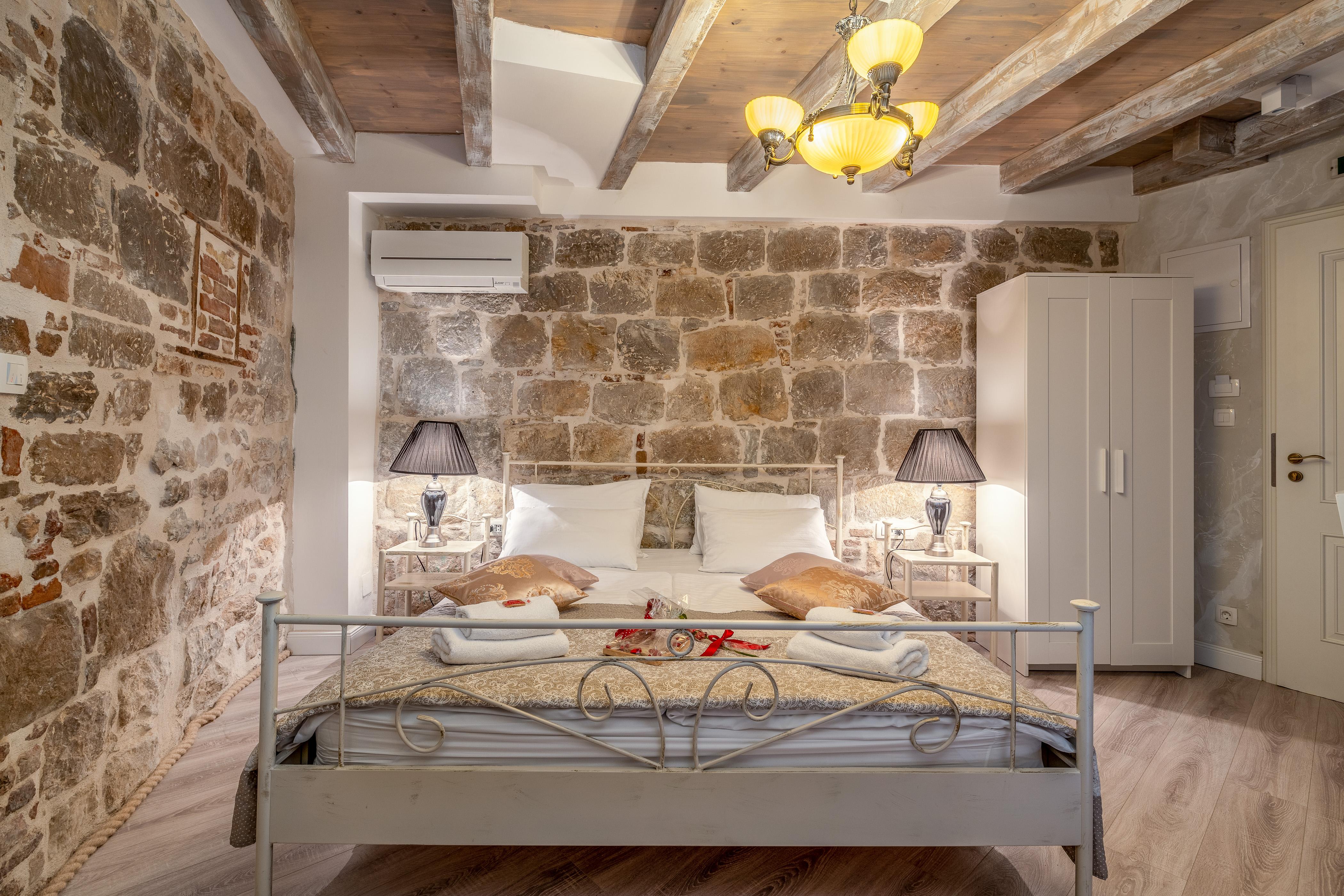 Heritage Palace Varos - Mag Quaint & Elegant Boutique Hotels Split Eksteriør billede